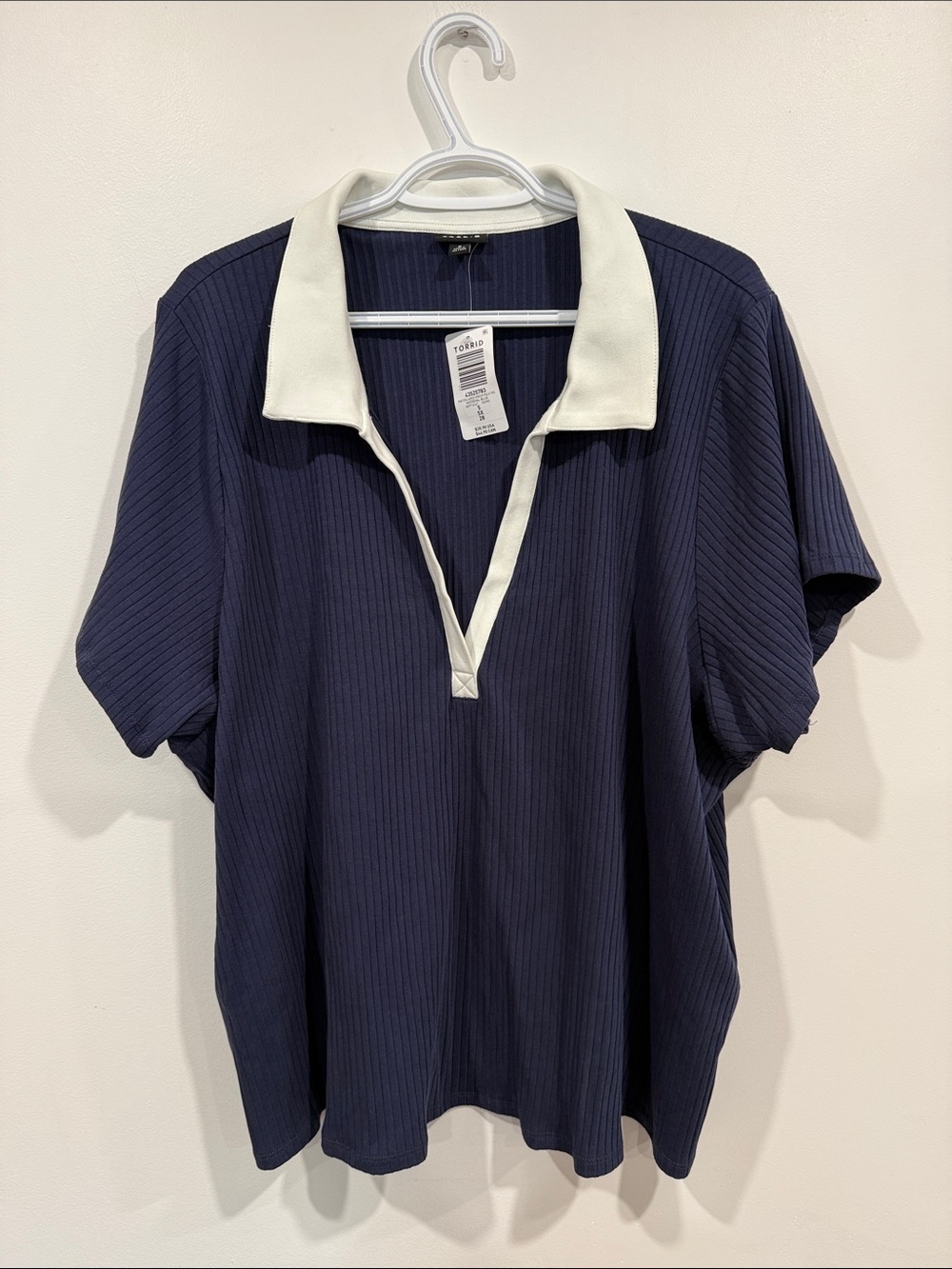 NWT torrid Navy Ribbed Polo Top with White Contrast Collar
